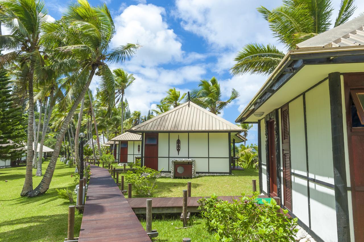 Hotel Nengone Village Mare Bagian luar foto